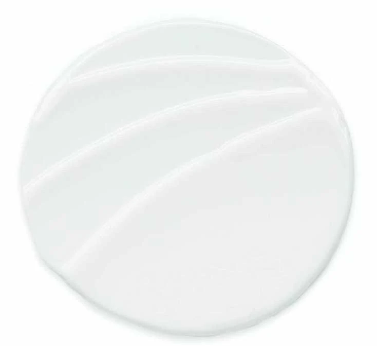 "Essence Cosmetics Hydro Hero Drėkinamoji makiažo bazė" 30ml
