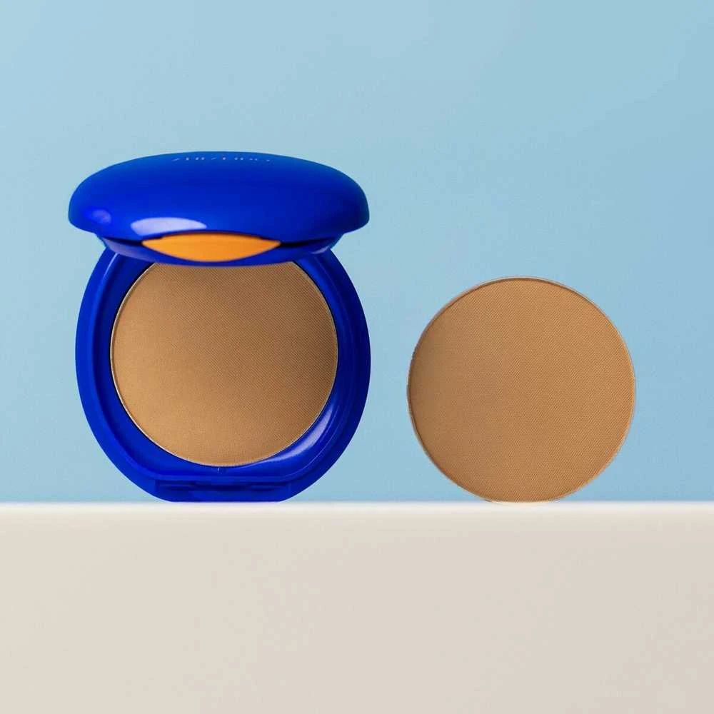 „Shiseido“ apsauginis kompaktiškas makiažo pagrindas nuo saulės, SPF30, tamsiai dramblio kaulo spalvos, 12 g