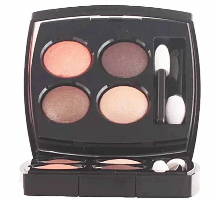 „Chanel Les 4 Ombres Multi Effect Quadra“ akių šešėliai #324 Blurry Mėlyna, 2 g