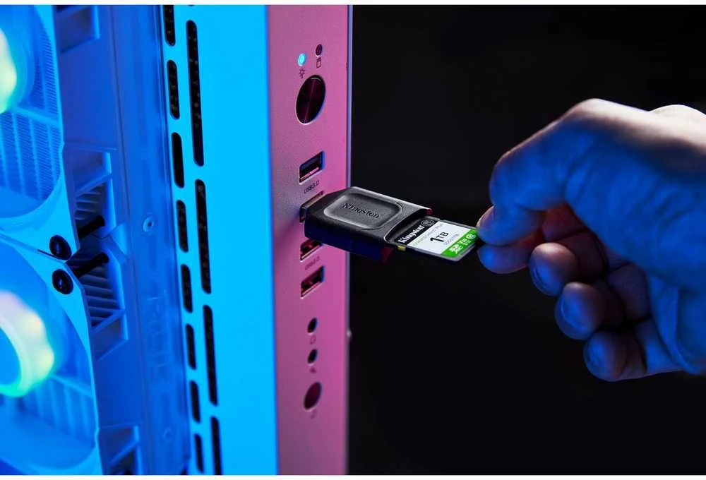 „Kingston Technology“ 64 GB SDXC Canvas Select Plus Gen3 100 MB/s C10 UHS-I U1 V10 atminties kortelė