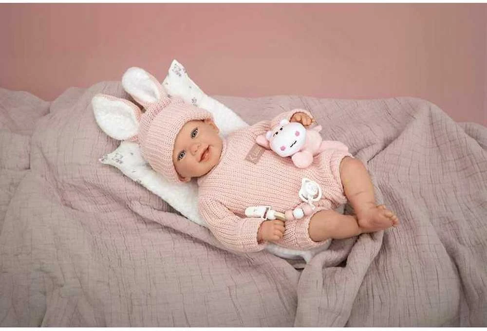 Arias Reborn lėlė Lucia 45 cm – rankų darbo, rožiniai megzti rūbai
