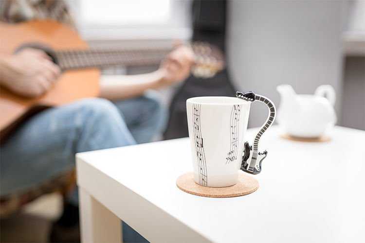 GiftWorld Puodelis Gitara 250ml