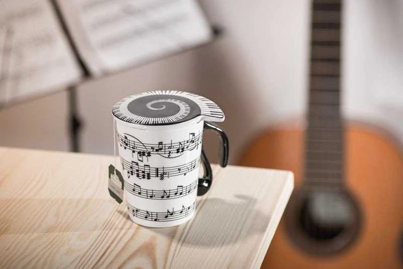 Giftworld Muzikinis puodelis "Natos"