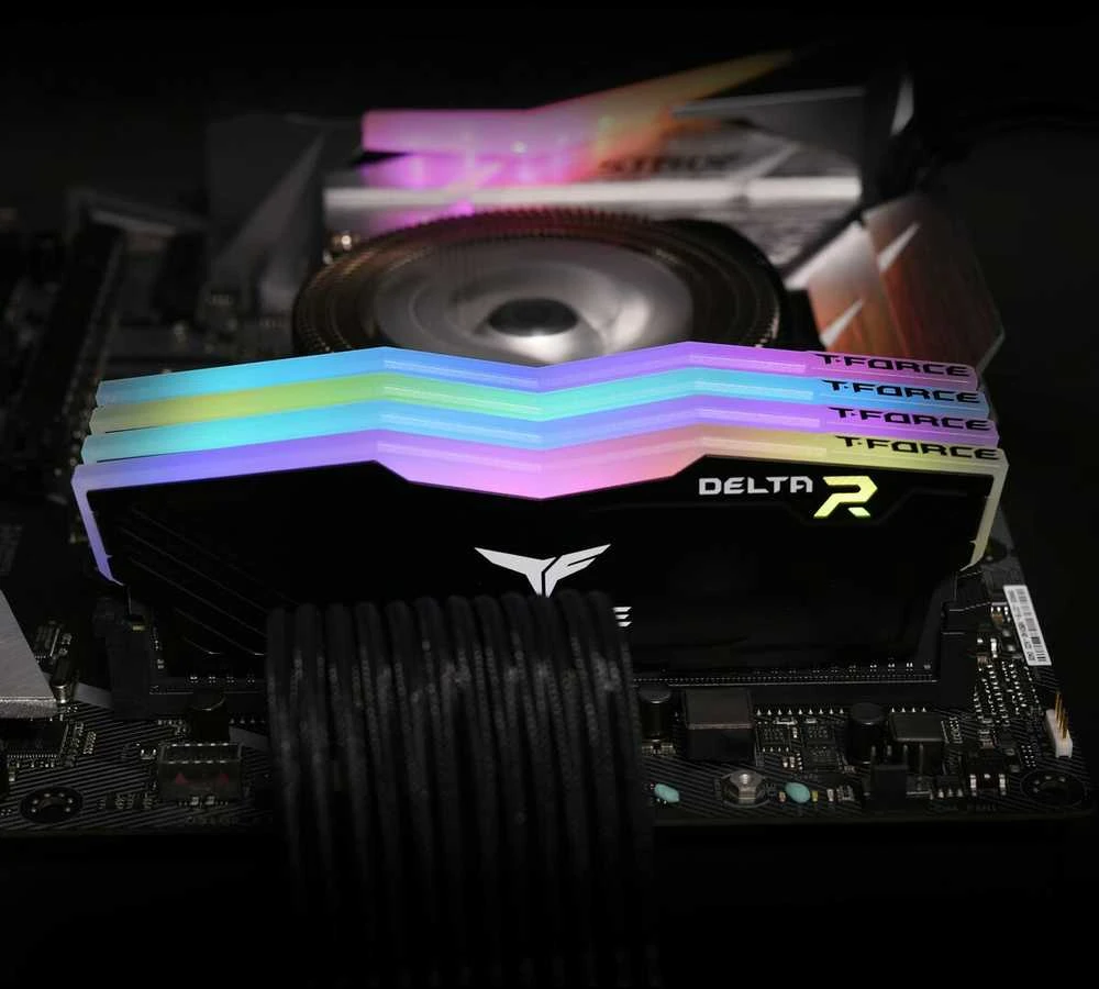 RAM Team Group KOMANDA GROUP T-Force Delta RGB DDR4 16GB 2x8GB 3600MHz DIMM CL18 1.35V
