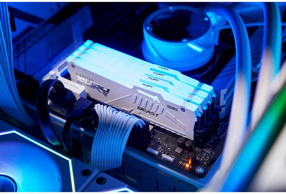 RAM „Kingston KF564C32BWEA-32“ 32 GB 6400 MT/s DDR5 CL32 DIMM FURY Beast Baltas RGB EXPO | „Kingston“