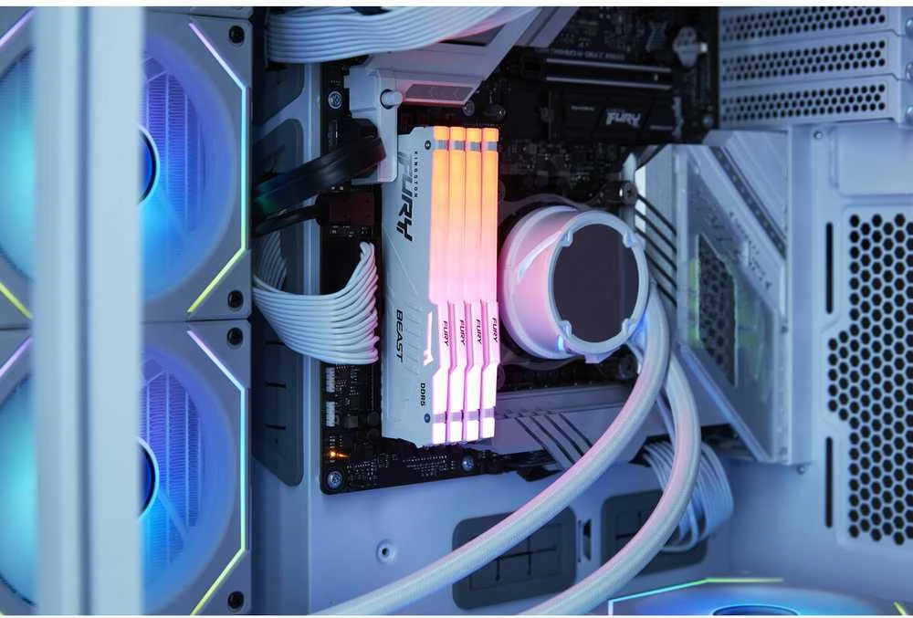 RAM Kingston KF560C30BWEA-32 32GB 6000MT/s DDR5 CL30 DIMM FURY Beast Baltas RGB EXPO | Kingstonas