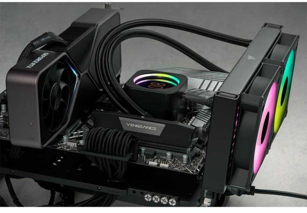 RAM „Corsair Vengeance“ 16 GB [1 x 16 GB 5200 MHz CL40 DIMM]