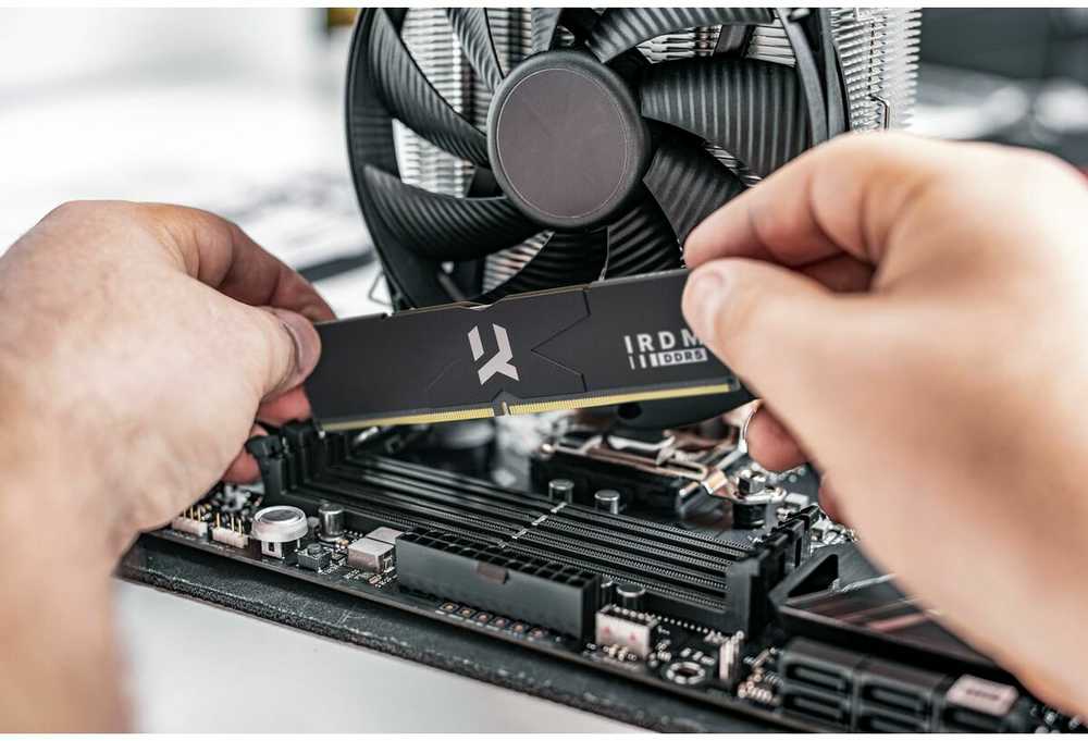 GOODRAM IRDM 32GB [2x16GB 5600MHz DDR5 CL36 DIMM]