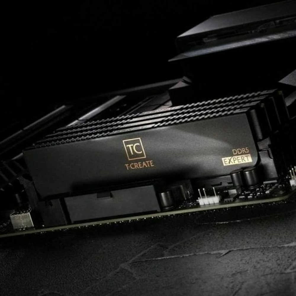 Team Group T-Create DDR5 modulis su auksiniu logotipu