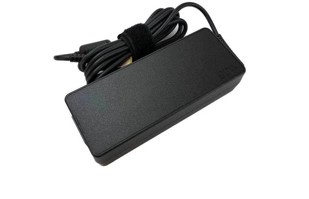 Lenovo | ThinkPad | Lieknas | 90 W | kintamosios srovės adapteris
