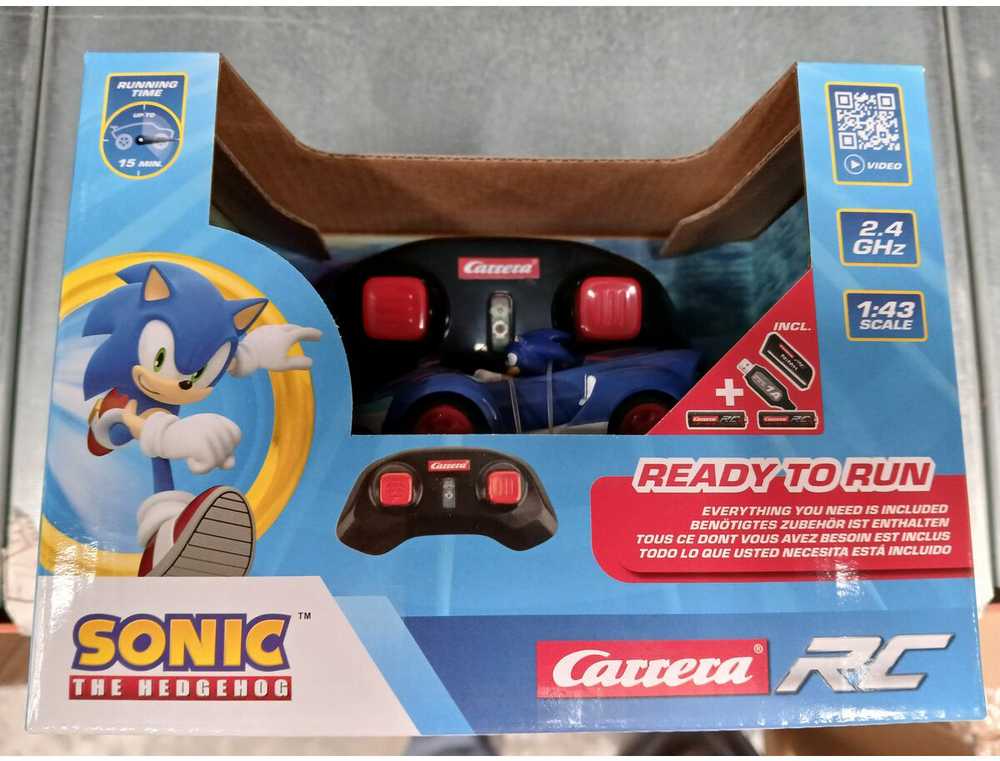 Carrera Radijo bangomis valdomas Sonic Team Racing automobilis