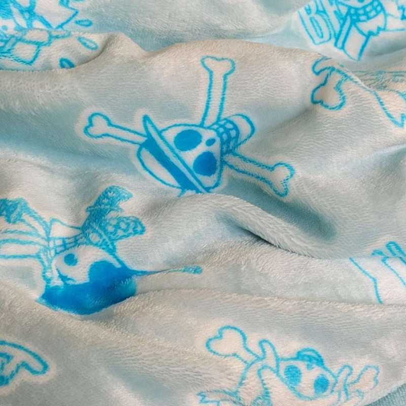 „One Piece Cloudy“ suaugusiųjų gobtuvu ir pamušalu iš šerpų vilnos apkloto, pončo