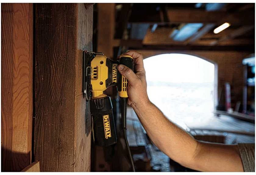 Elektrinis vibracinis šlifuoklis Dewalt DWE6411-QS