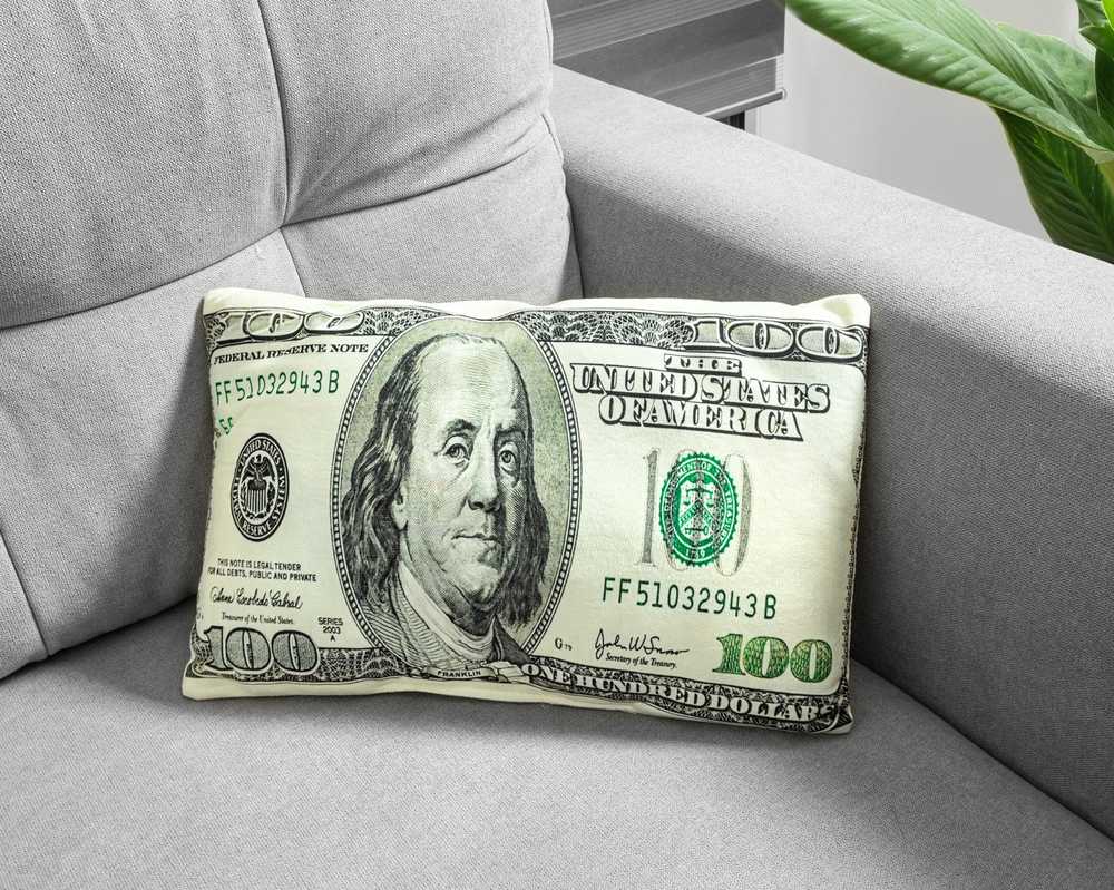 Pagalvė 100 USD