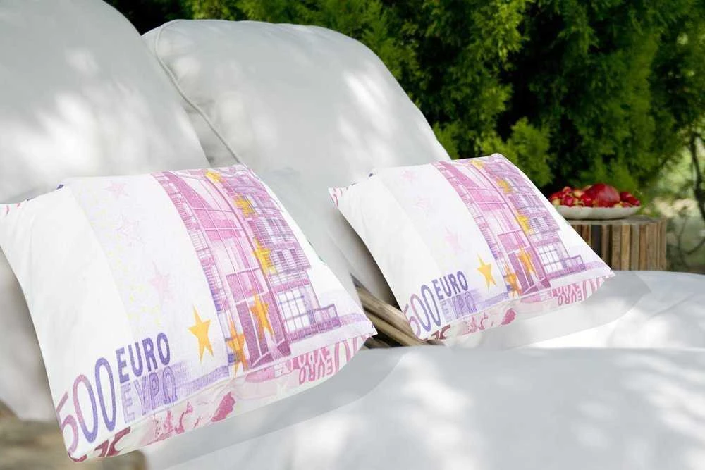 Upominkarnia Dovanų parduotuvė Pagalvė 500 EUR