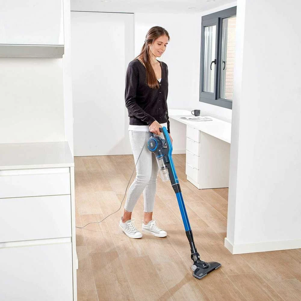 Black & Decker Juodas & Decker Dulkių Siurblys - Juodas & Decker BXVMS600E