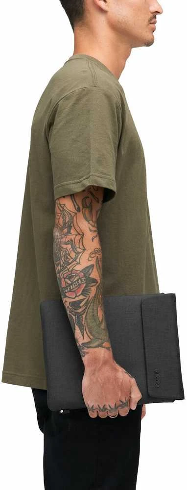 Dėklas Incase INMB100753 11'' Juodas