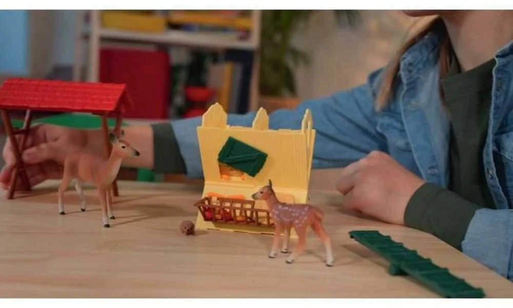 SCHLEICH FARM WORLD Miško gyvūnų maitinimas