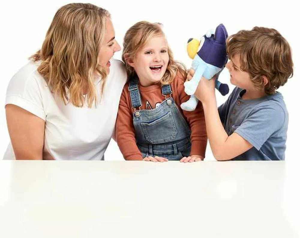 Famosa Bluey Talking plush toy 25cm