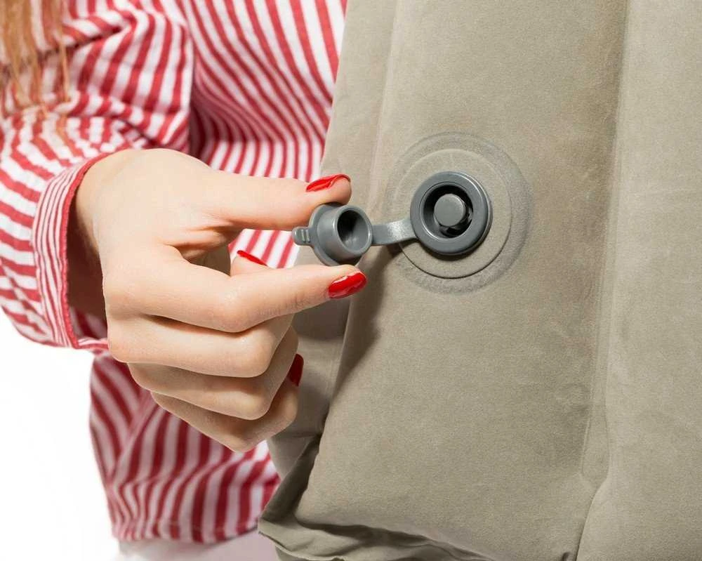 Pripučiama kelioninė pagalvė COMFORT