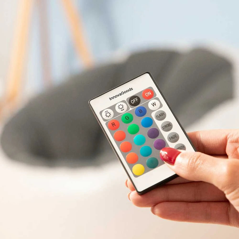 Pripučiama sofa su įvairiaspalviu šviesos diodu ir nuotolinio valdymo pulteliu Chight InnovaGoods