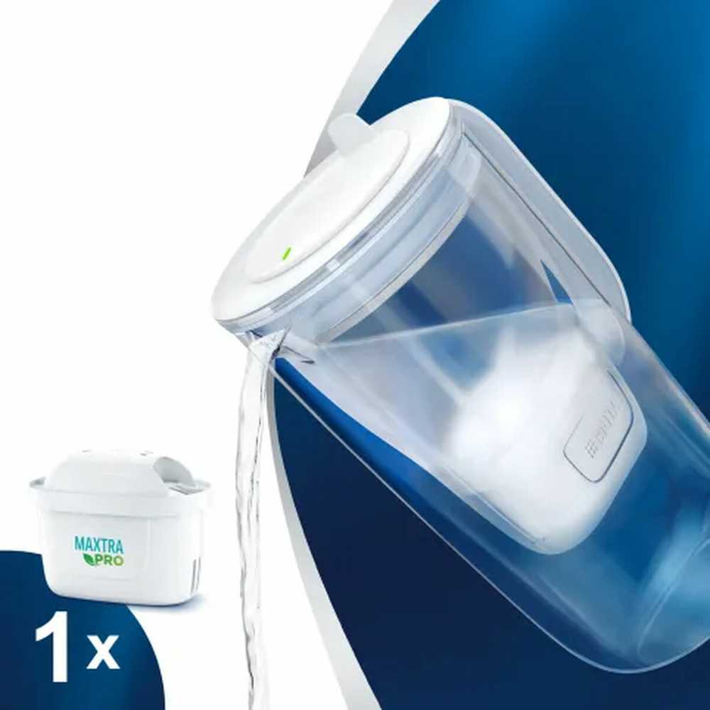 Brita Carafe filtras mėlyname stikle yra 1 Maxtra Pro All-1 kasetė