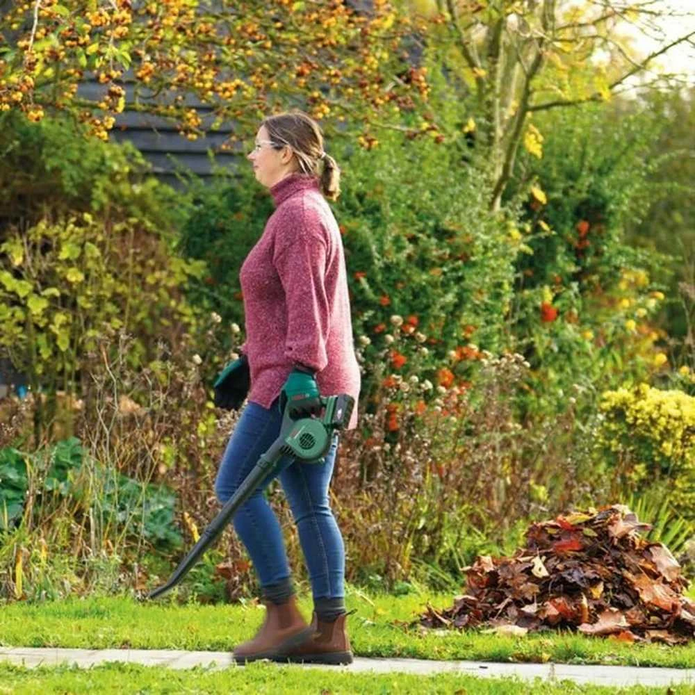Lapų pūstuvas Bosch UniversalLeafBlower, 18V-130, (1x2,5Ah)