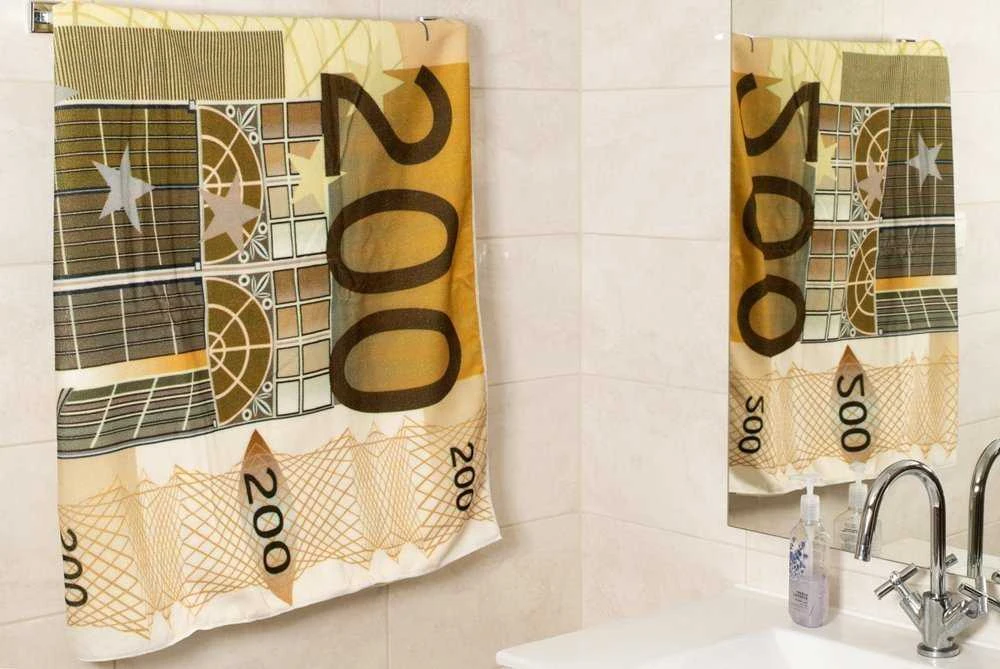 Rankšluostis 200 EUR