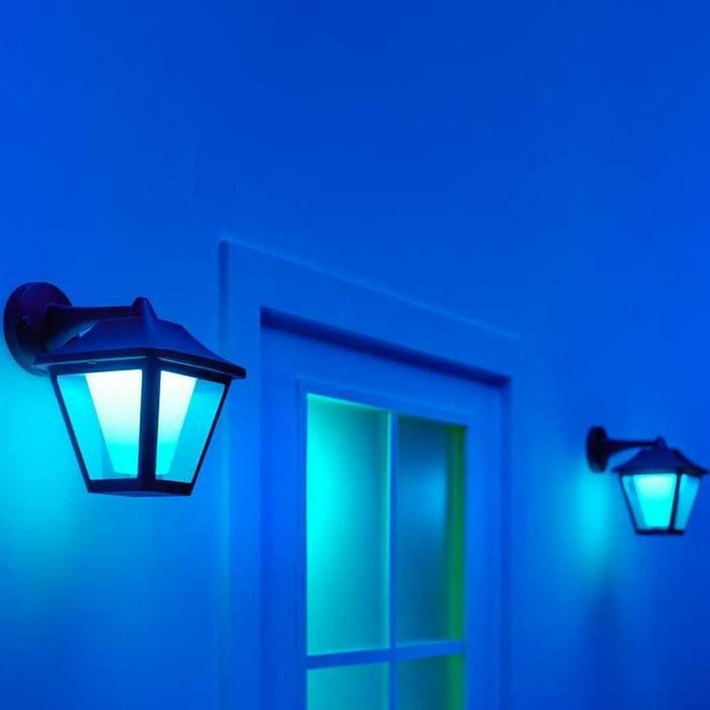 Lauko sieninis šviestuvas WiZ Smart WiFi  Classic | 2700–5000 K (RGB)