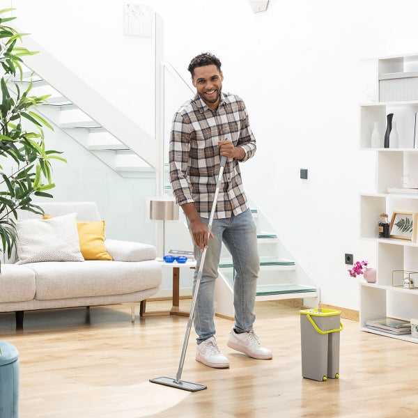 Šluota su dvigubo veikimo kibiru InnovaGoods