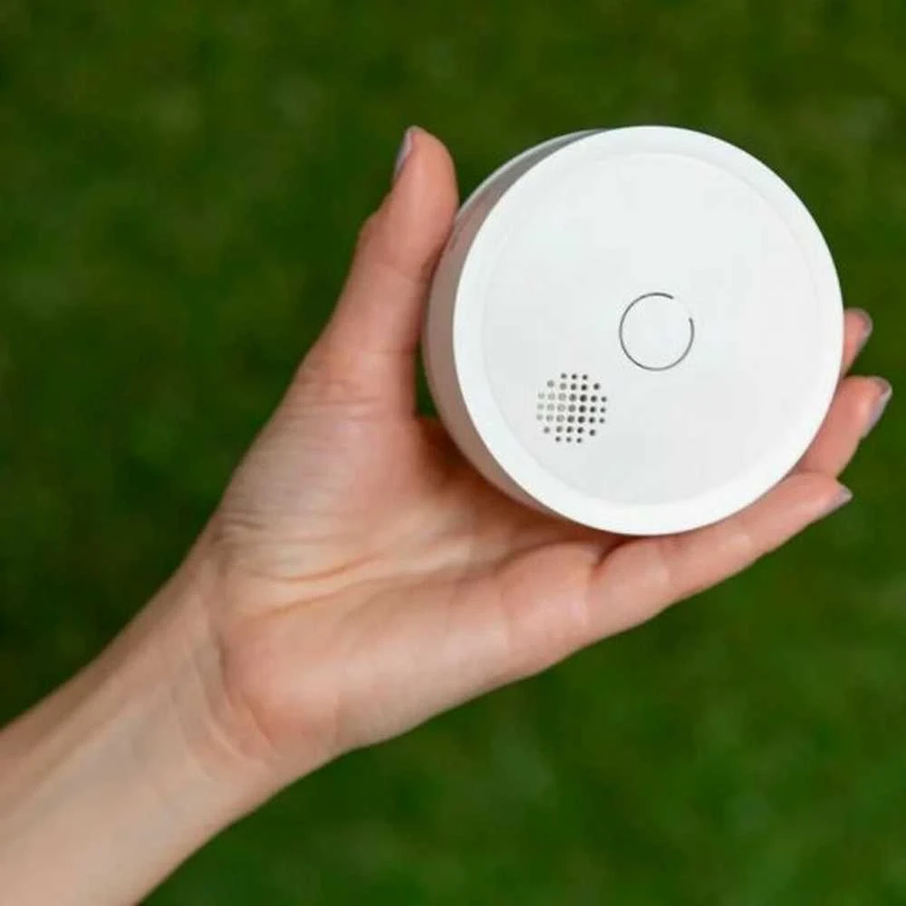 Shelly Plus Smoke Wifi dūmų sensorius / sirena