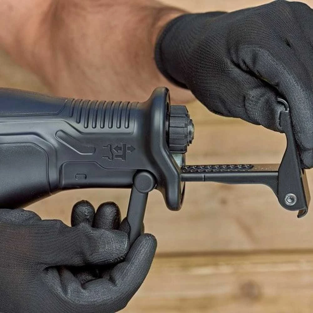 Black & Decker tiesinis pjūklas BES301K-QS, 750W