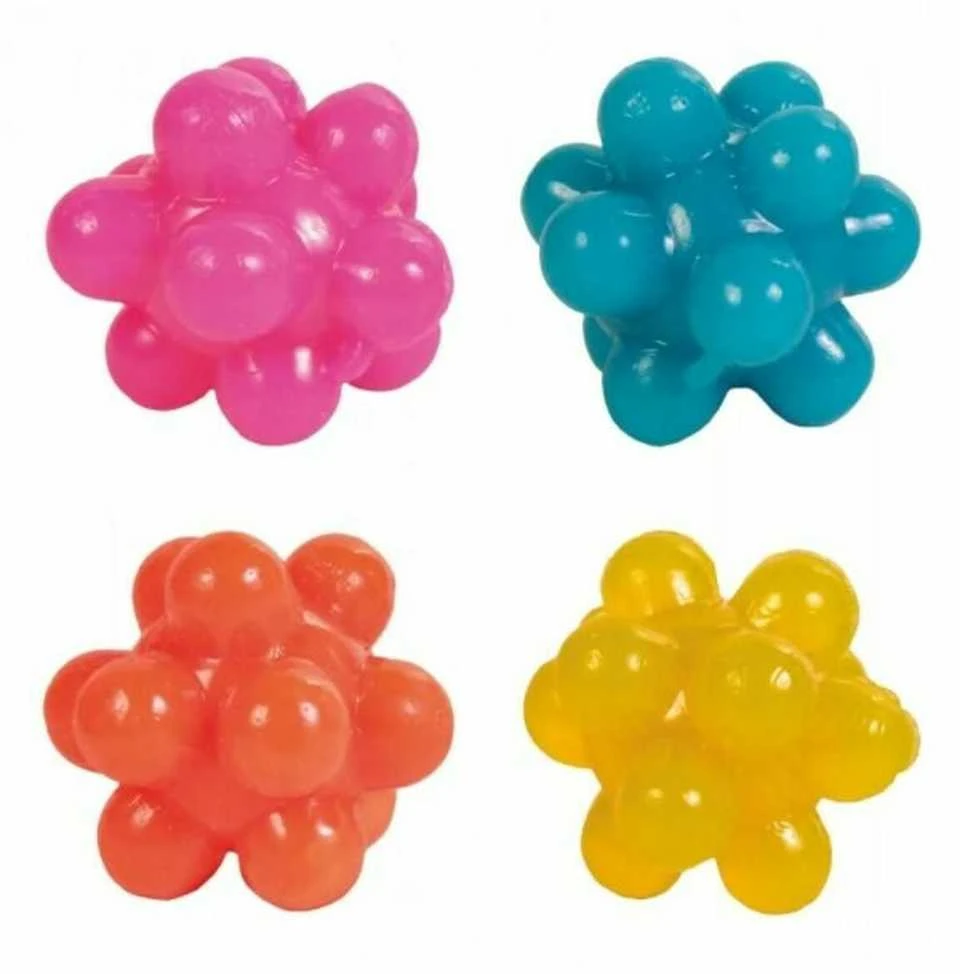 TRIXIE Kamuoliukų su iškilimais rinkinys, guma 3.5 cm, 4 vnt.