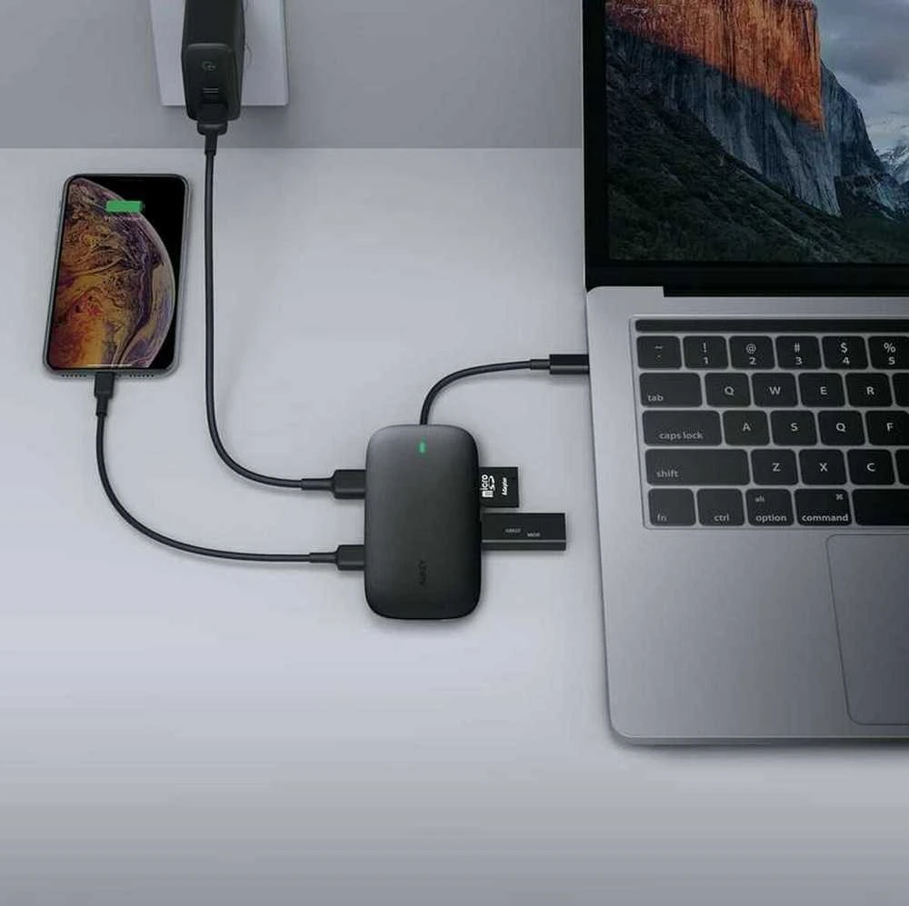 Aukey 8 Port USB 3.0 Type-C Hub CB-C71 Juodas