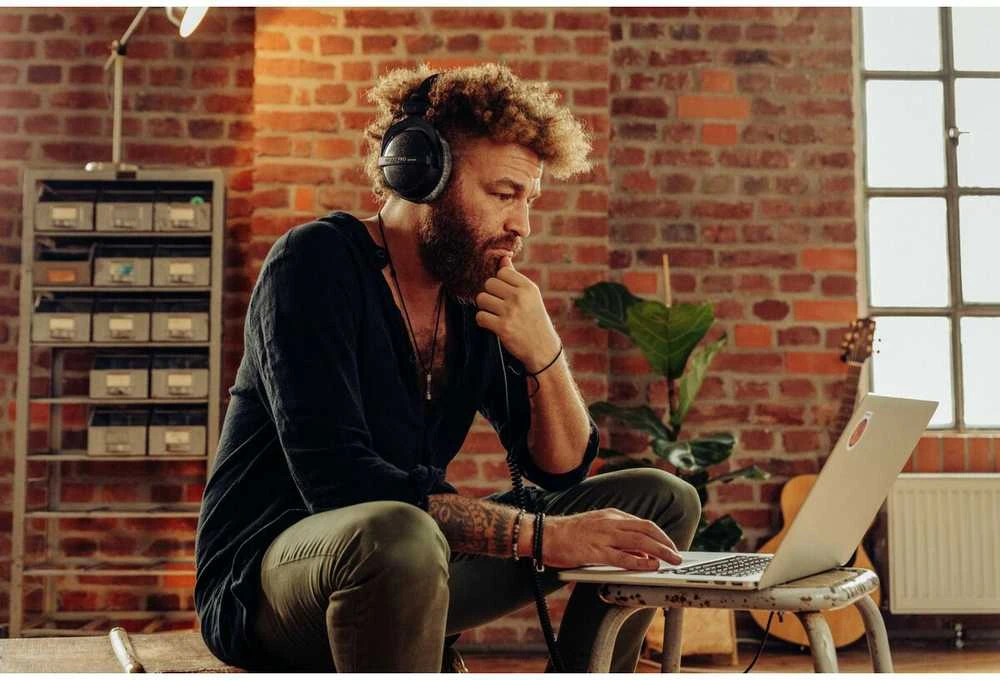Beyerdynamic DT 770 PRO 250 OHM Juodas Limited Edition - closed studio ausinės