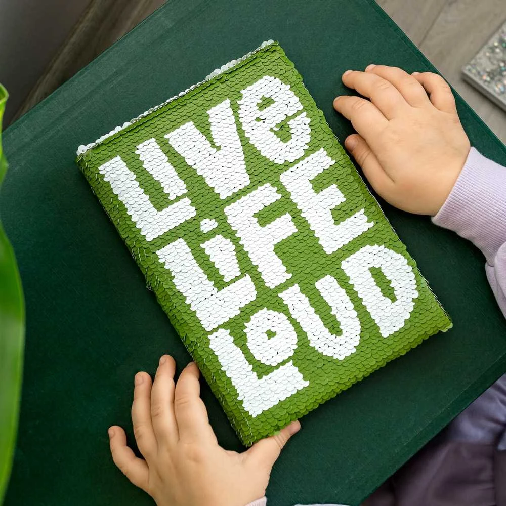 Užrašų knygelė LIVE LIFE LOUD su blizgučiais