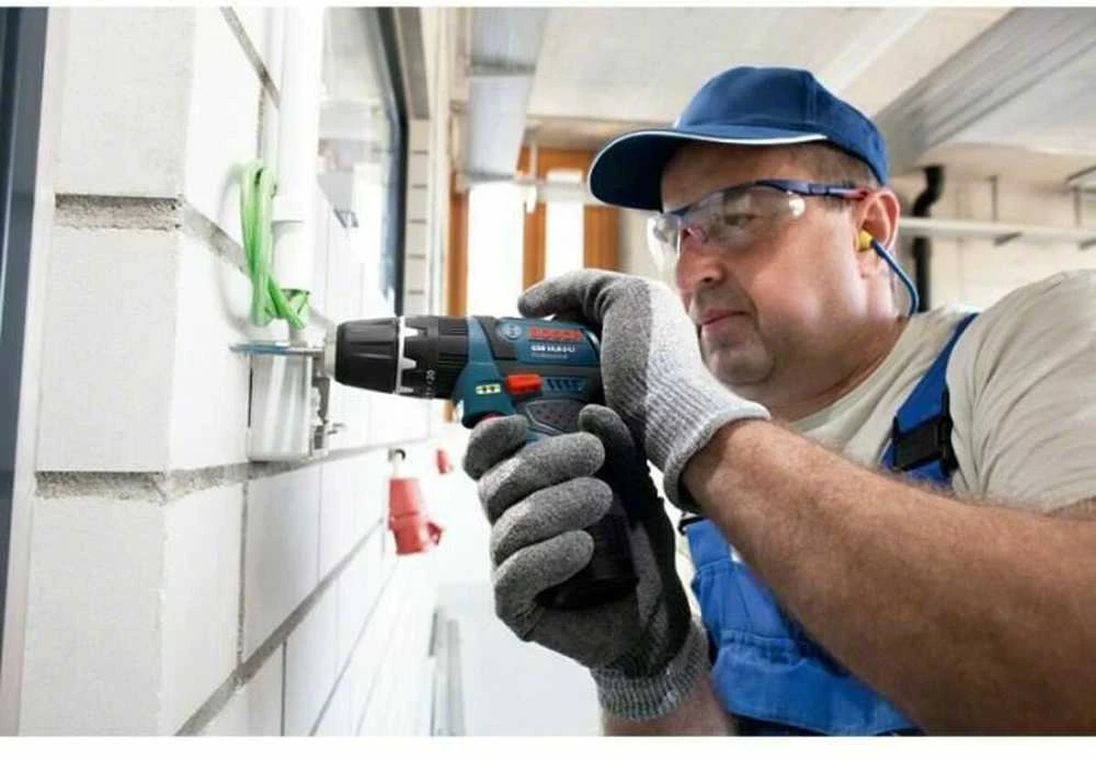 Bosch akumuliatorinis smūginis suktuvas - gręžtuvas GSB 12V-15 2x2.0Ah 06019B690H