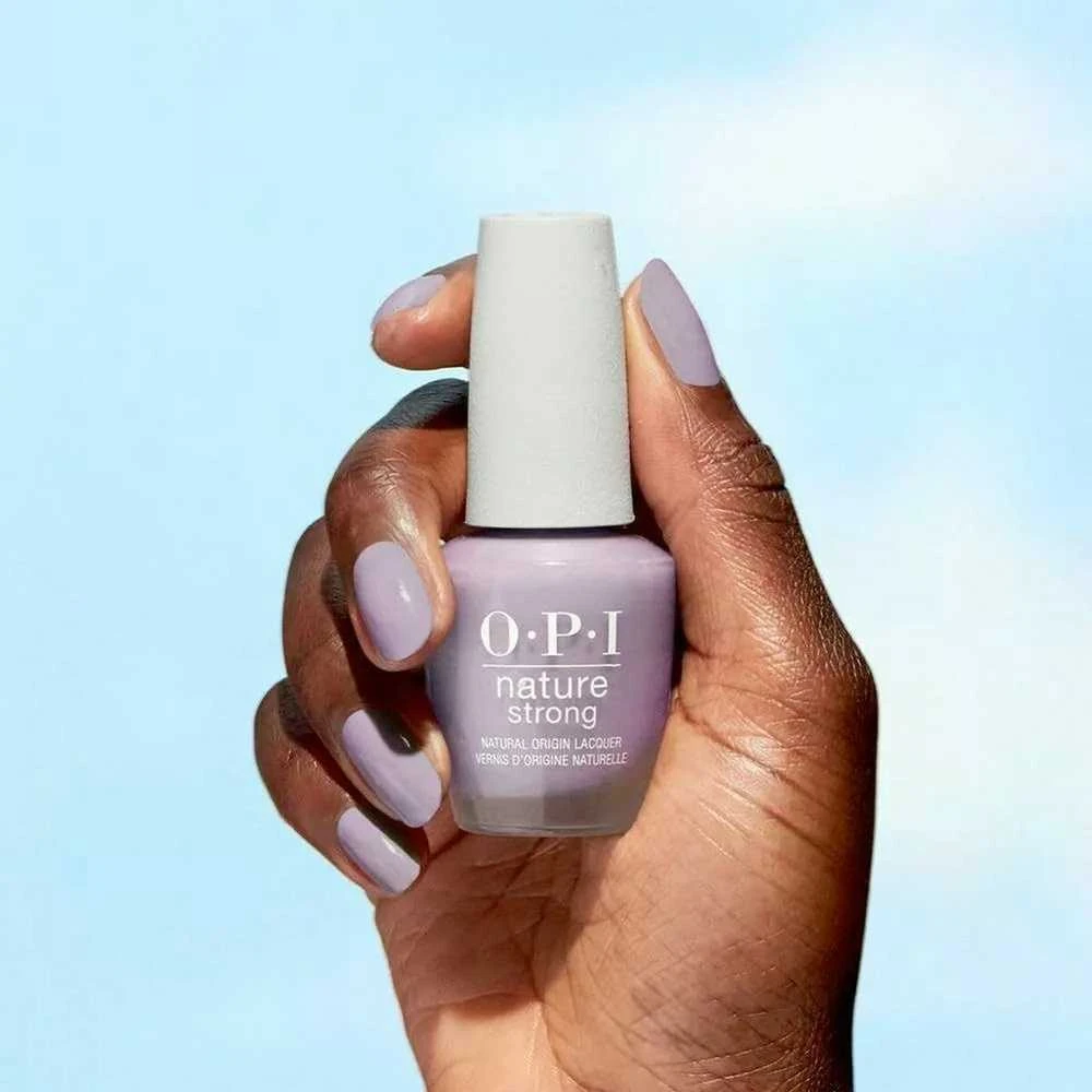 OPI Nature Strong „Dawn Of A New Gray“ buteliukas, 15 ml