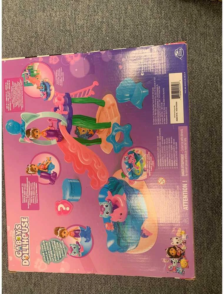 Spin Master Gabby's Dollhouse „Gabi's Cat House Pool Fun“ figūrėlių rinkinys 6067878 WB3
