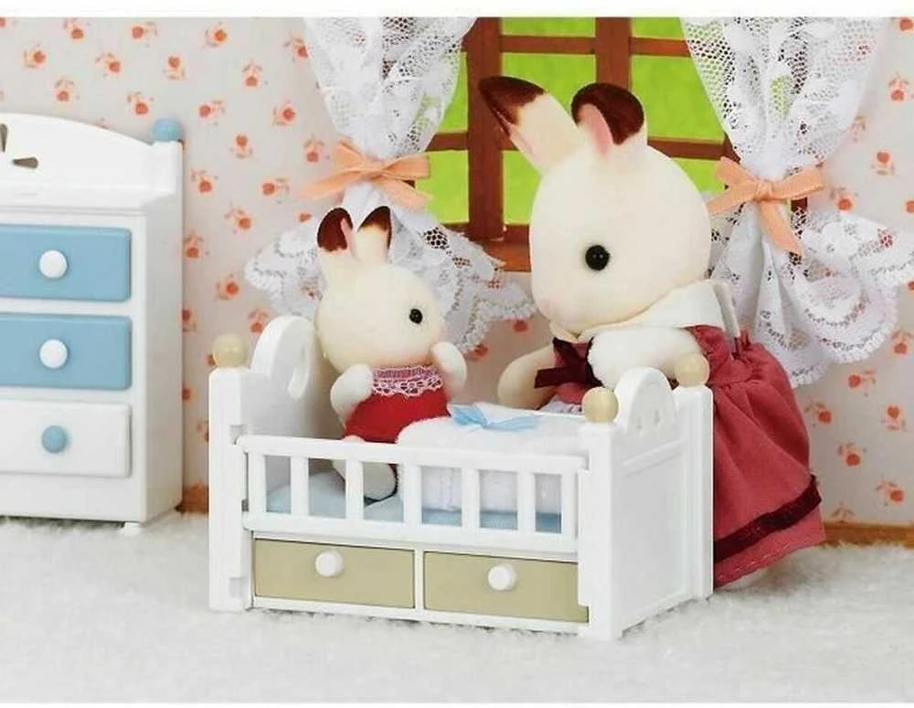 Sylvanian Families Mažasis triušiukas ir lovytė