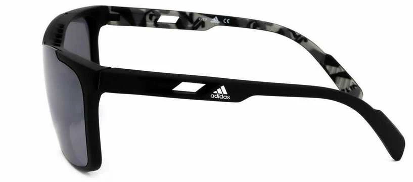 Adidas sportiniai akiniai juodu rėmeliu su logotipu