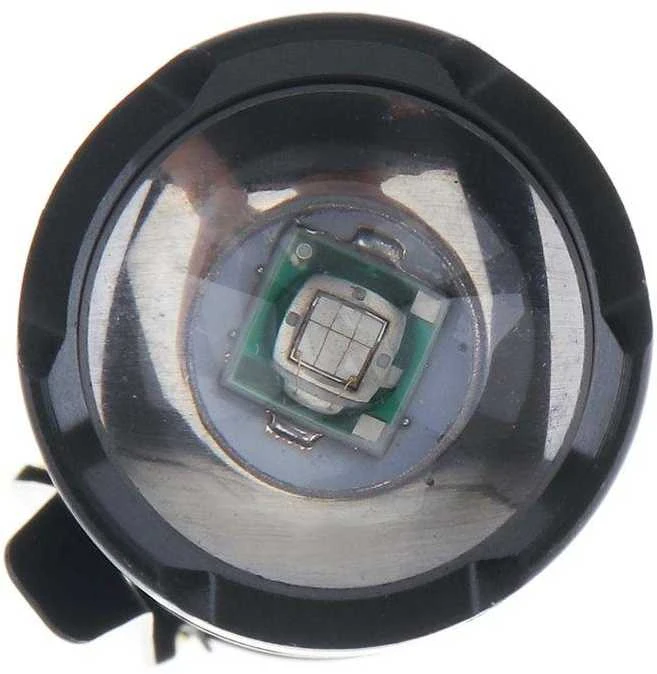 Žibintuvėlis LED taktinis 600l m 400m ZOOM COB XML T6 USB 5W