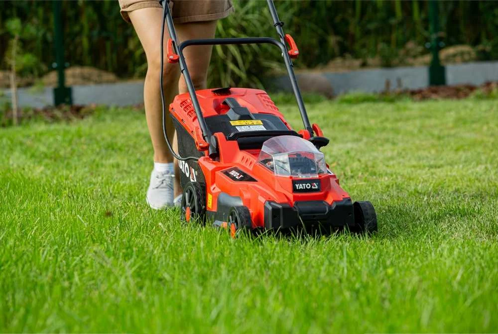 36 V akumuliatorinė vejapjovė, 37 cm pjovimo plotis, su reguliuojamu aukščiu, akumuliatorinė vejapjovė, elektrinė vejapjovė