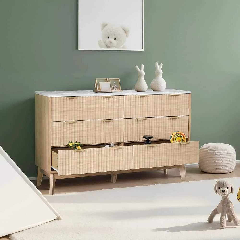 6 stalčių medinė komoda, rifliuoto priekio stalčių spintelė, moderni minimalistinė daiktadėžė miegamajam, svetainei, prieškambariui, šviesaus medžio komoda