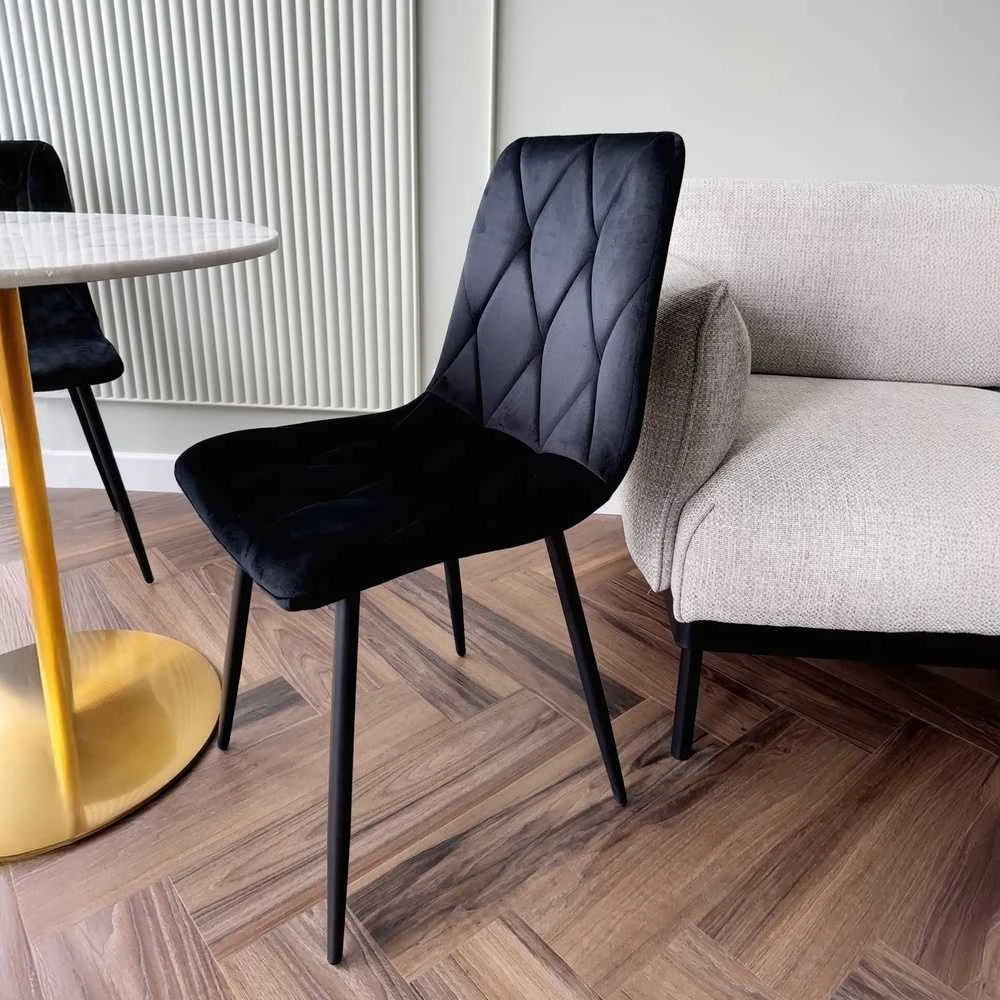 Aksominė kėdė MADISON juoda, minkšta sėdima dalis, metalinės kojos, valgomojo kėdė, svetainės kėdė, virtuvės kėdė, modernaus dizaino kėdė