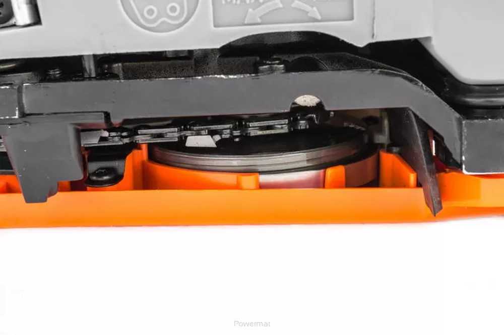 Benzininis grandininis pjūklas POWERMAT 16", 3,6kW/4,9AG