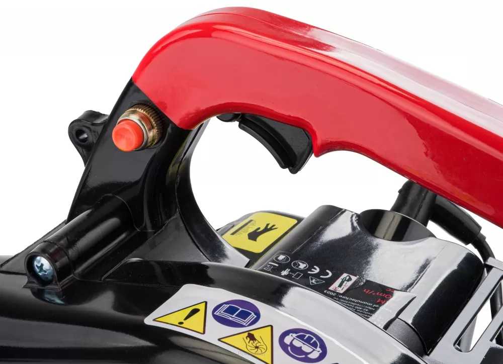 Red Technic Benzininis lapų pūstuvas, 2-taktis variklis, 770 m³/h oro srautas, 0.4 L kuro bakas, sodo sniego pūstuvas, galinga turbina