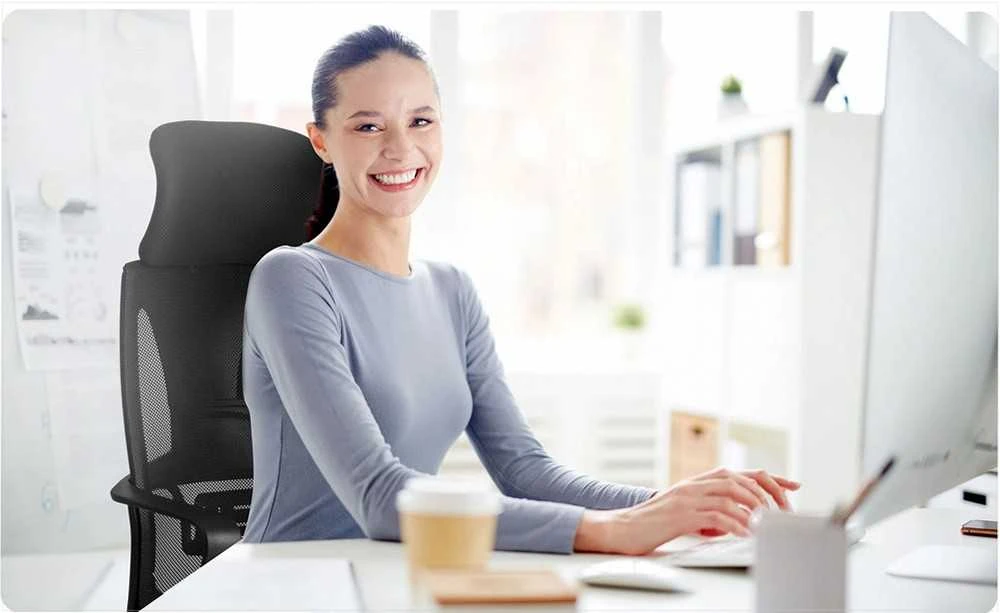 Biuro kėdė su mikrotinklu, juoda ergonomiška kėdė, reguliuojama galvos atrama, reguliuojamo aukščio, patogi kompiuterio kėdė, kvėpuojanti biuro kėdė