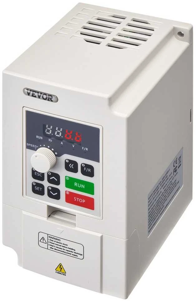 Dažnio keitiklis 4AG 3kW, 1/3f. 220V įv., 3f. 0~220V išv., VFD, reguliuojamas greitis, variklio valdiklis