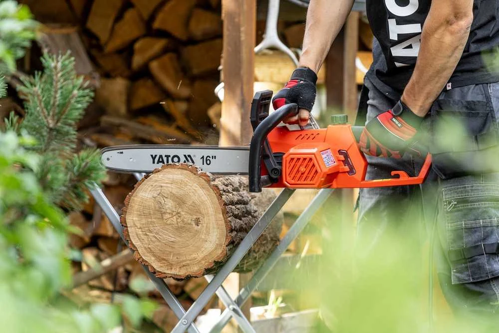Toya Sa Poland Elektrinis grandininis pjūklas 40cm, 2400W, skirtas naudoti namuose ir sode, elektrinis grandininis pjūklas, sodo grandininis pjūklas